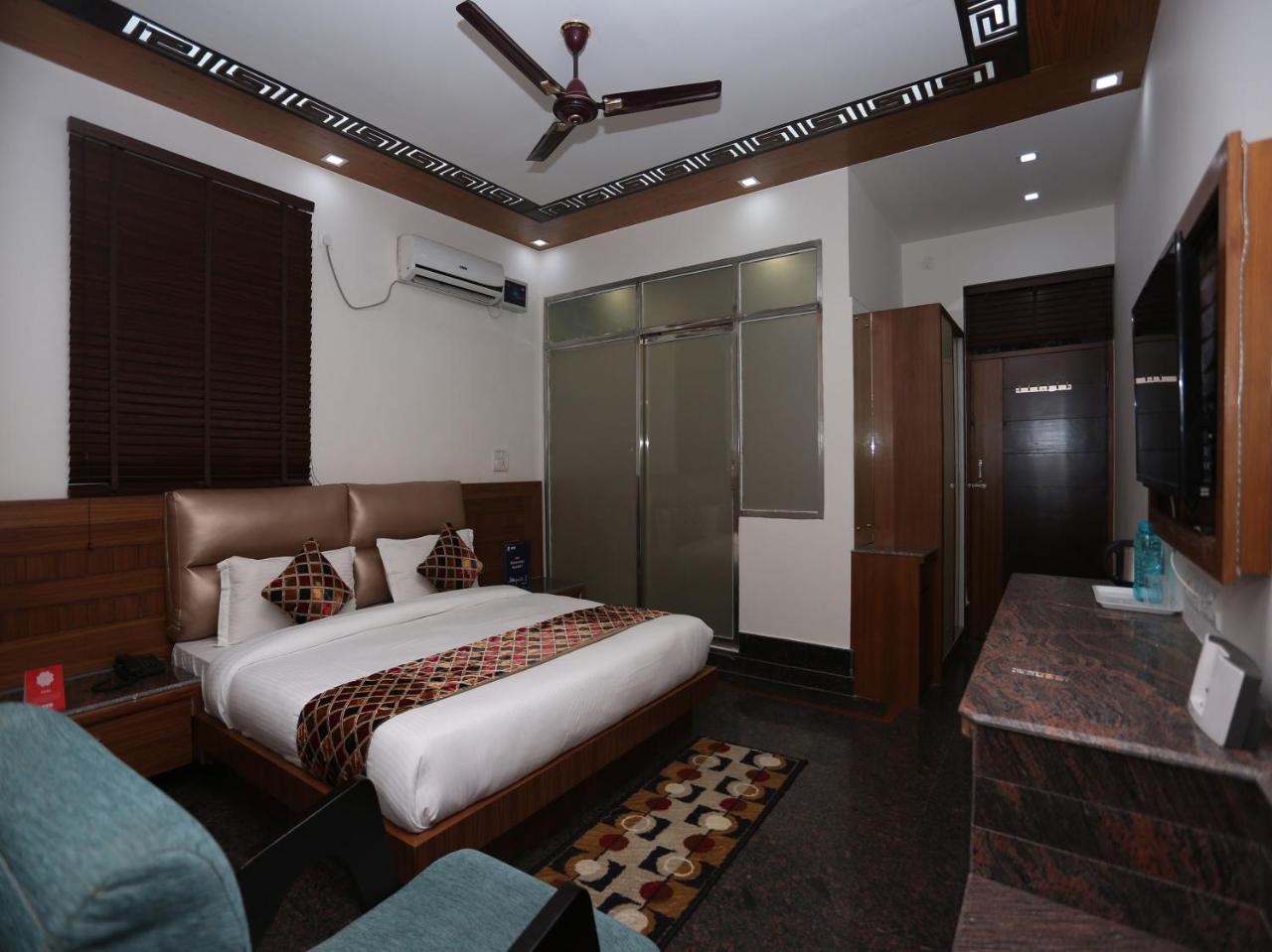 Oyo 10448 Green View Home Stay Dehradun Bagian luar foto