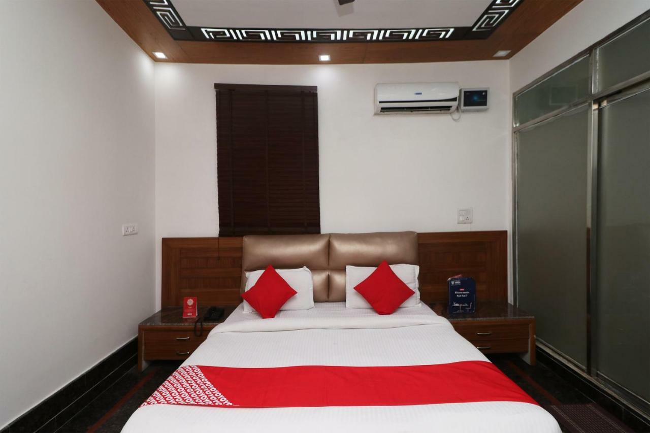 Oyo 10448 Green View Home Stay Dehradun Bagian luar foto